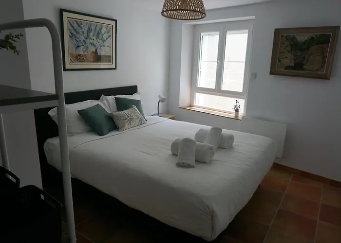 Les Loriots Apartment *