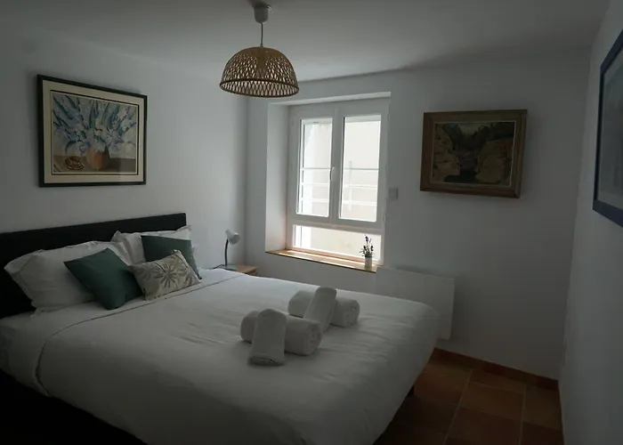 Les Loriots Apartment